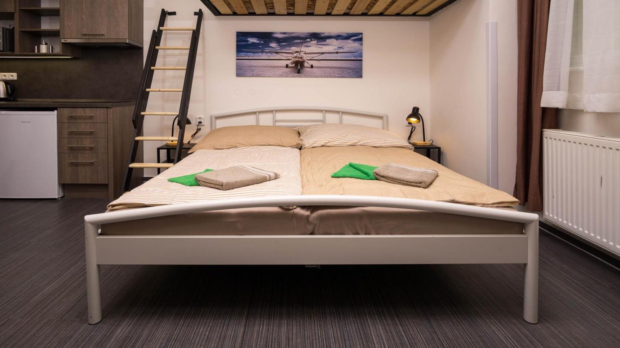 Lägenhet Flying Bed Close To Castle And Airport *